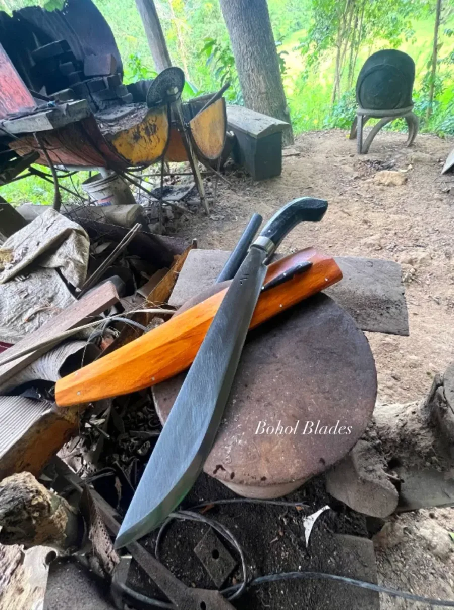 Binarong Lefty by Bohol Blades